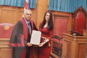 Mesajul unei tinere din Alba, stabilită în Marea Britanie: ”Din străinătate, România e mai frumoasă”