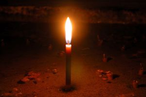 DÂMBOVIȚA: Un bărbat aflat în izolare din cauza Covid-19, găsit mort în casă