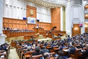 UDMR-ul face proiecte de legi care sunt tot atâtea pumnale contra României