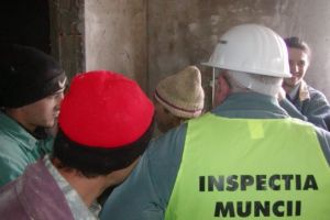 Fabrică de mobilă din Prahova amendată pentru că a chemat muncitorii la serviciu deşi se aflau în şomaj tehnic