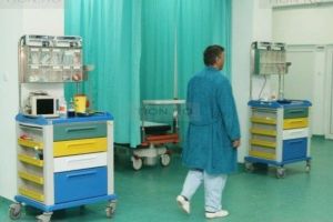 Peste 40.000 de angajaţi din sistemul sanitar care au îngrijit pacienţi cu coronavirus vor primi stimulentul de risc aferent lunii aprilie