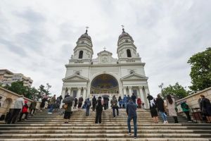 Mihai Chirica, primarul Iaşului – “Dumnezeu a fost şi este mereu în sufletul nostru”