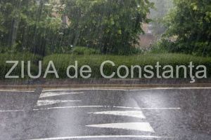 Se strica timpul in toata tara: Meteorologii au emis o informare de vreme severa. Se vor semnala ploi torentiale si descarcari electrice 