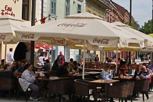Terasele se redeschid din 1 iunie. S-a decis când se porneşte şi Litoralul