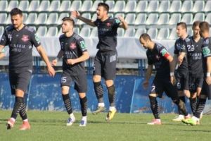 Aiudeanul Răzvan Dâlbea, cel mai vârstnic fotbalist din Liga 1, vrea să joace fotbal cât mai repede! “O perioadă ciudată, parcă am trăit o accidentare de durată“, a explicat jucătorul de la Hermannstadt