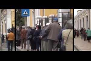 Simtul raspunderii si saracia, contopite sub forma unei cozi de sute de metri in Braila