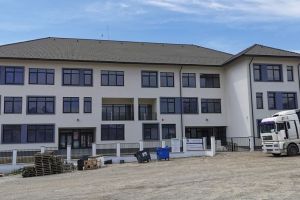 Cum arată noua clădire a şcolii generale din Prundu Bârgăului care va face parte din viitorul campus (FOTO)