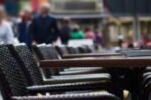 După modelul occidentalilor, investitorii din zona HORECA au speranţa că statul îi va ajuta să se redreseze din punct de vedere economic