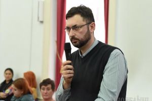 Cum e turcul, şi pistolul (AUDIO)