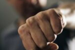 A aplicat legea pumnului la doar 19 ani şi a băgat în mormânt un tânăr de 32!