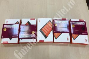 ȘTIREA DE BINE: Tinerii în sprijinul tinerilor! Tablete de la Rotaract pentru elevi cu rezultate deosebite