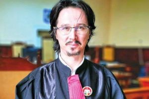 Cât de legală este termoscanarea? | Ce părere are judecătorul Cristi Danileţ