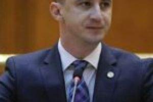 „Marcel Vela căuta pretexte să-l demită pe Arafat, acum plângeţi pe umerii lui!”