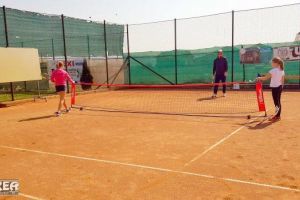FOTO: Tenisul de câmp, printre sporturile care şi-au reluat activitatea | Condiţii speciale la antrenamente pentru sportivii de la TC Sun Alba Iulia