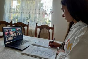 Gânduri şi impresii ale elevilor Colegiului Militar din Câmpulung despre lecţiile online
