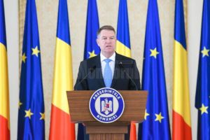 Preşedintele României: „ÎPS Pimen s-a dăruit cu generozitate Bisericii şi semenilor, ...