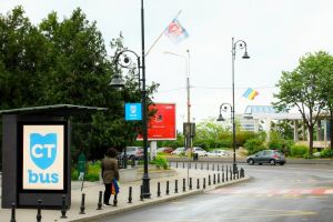 Primaria Constanta marcheaza Ziua Constantei prin arborarea a peste 200 de steaguri tricolore si cu sigla orasului