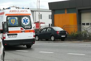ACUM: O persoană rănită în urma unui accident pe centură