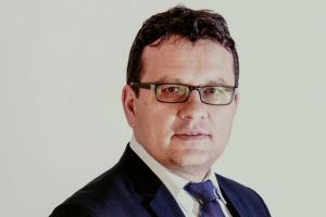 Emil Popescu: Administraţia locală trebuie să servească toţi cetăţenii, nu samsarii imobiliari
