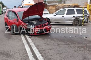 Accident rutier cu victima la intrare in Valu lui Traian. Echipajele de interventie, la fata locului (galerie foto)     
