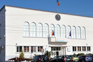 Recursul Prefecturii Constanta impotriva Consiliului Local Cernavoda. Este vizata o HCL care aproba tariful de manopera utilizat societatea Utilitati Publice 
