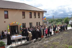 Grădiniţa şi capela nouă din Sânmihai, sfinţite. Cum l-a onorat comuna pe Mitropolitul Andrei (FOTO)