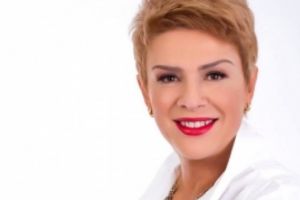 ALERTA/ Teo Trandafir, implicată într-un accident rutier - un şofer i-a lovit maşina în plin! Care este starea prezentatoarei tv