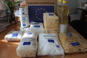 Peste un milion de pachete cu hrană şi cu produse de igienă pentru persoanele defavorizate: Ajutor de la Guvern