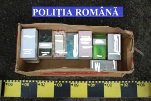 Aproape 10 kg de substanţe PERICULOASE, confiscate de poliţişti la o firmă din Daia Română, în urma unor controale