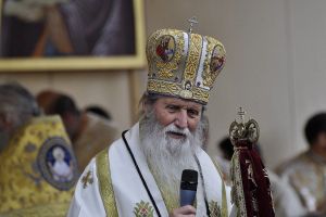 ZI DE DOLIU LA SUCEAVA! ÎPS PIMEN VA FI ÎNMORMÂNTAT. MII DE CREDINCIOȘI ÎL CONDUC PE ULTIMUL DRUM