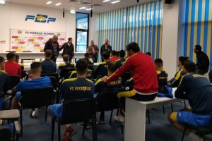 Petrolul, penultima la reunire