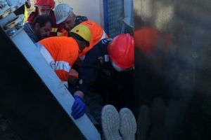 NEWS ALERT: Bărbat ZDROBIT de un UTILAJ în judeţul Arad (GALERIE FOTO)