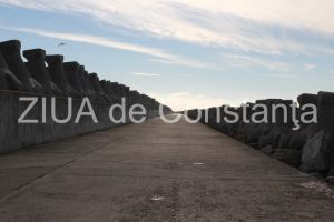 Lucrarile pentru repararea Digului de Nord din Portul Constanta, in atentia Agentiei de Mediu Constanta
