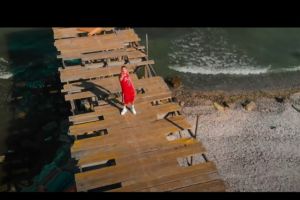Melodia Zilei:  AMNA feat. Dorian Popa - Cealalta ea (Official Video)