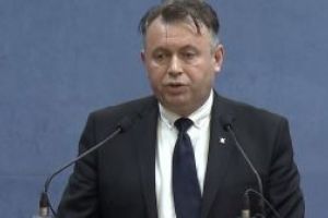 Tătaru: Ne gândim, dacă această etapă merge bine, să deschidem terasele de la 1 iunie şi plajele de la 15 iunie