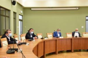 Conducerea CJ Maramureş s-a întâlnit cu reprezentanţii transportatorilor. Discuţiile au vizat luarea măsurilor postpandemie pentru dinamizarea economiei