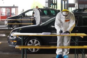 Dosar penal, pentru un bihorean care minţit la intrarea în ţară, ca să scape de izolare
