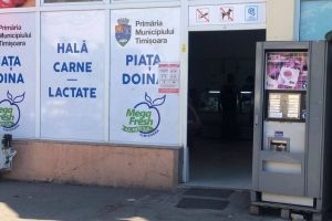 Se ia sau nu temperatura în pieţele din Timişoara? În Doina nu mai e nici tunelul cu dezinfectant