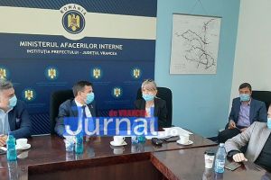 Soluţii pentru modernizarea drumurilor naţionale din judeţ. Directorul CNAIR a fost invitat de parlamentarii Toma şi Ștefan să vadă starea infrastructurii rutiere