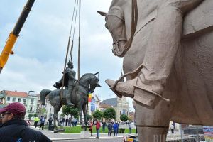 Statuile dispărute: BIHOREANUL vă prezintă povestea statuilor şi a monumentelor distruse sau mutate din Oradea (FOTO)
