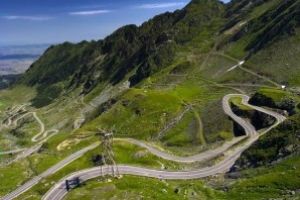 Circulaţia rutieră pe Transalpina s-a redeschis circulaţiei
