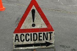 Șase oameni, din care trei copii, răniţi într-un accident rutier