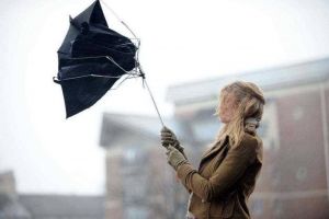 COD GALBEN în Alba: Intensificări ale vântului cu rafale de peste de 55-60 km/h