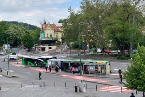 Studenţii Universităţii Transilvania pot depune cereri pentru decontarea abonamentelor de călătorie
