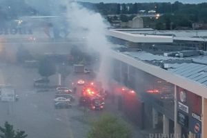 Incendiu, luni dimineaţa, în Oradea, la Lotus Center. Află din ce cauză a pornit! (FOTO)