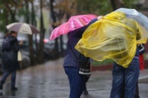 Alertă de ploi şi vijelii, inclusiv in Prahova! Până când va ţine vremea rea