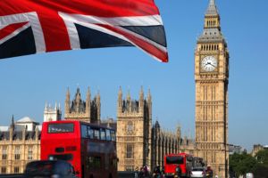 ÎNCEPE ETAPA DE RELAXARE A MĂSURILOR ÎN MAREA BRITANIE! ȘCOLILE SE REDESCHID PARȚIAL DIN 1 IUNIE