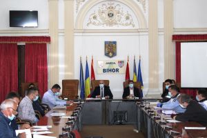 Cum se vor desfăşura examenele pentru permisele de conducere în Bihor: toată lumea va purta măşti, se vor ocoli zonele cu şantiere