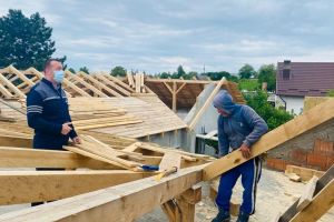 Lucrările de construire a unei noi grădiniţe în municipiul Suceava, realizate 50 la sută