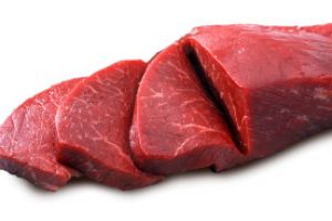 Europenii mănâncă mai puţină carne, iar supraoferta se acumulează